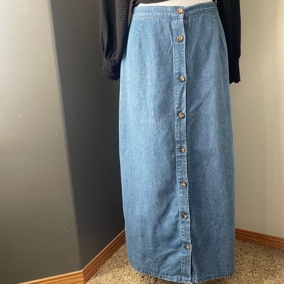 Urban Renewal Upcycle Maxi Denim Pleated Skirt Woman 12 - Picture 6 of 7